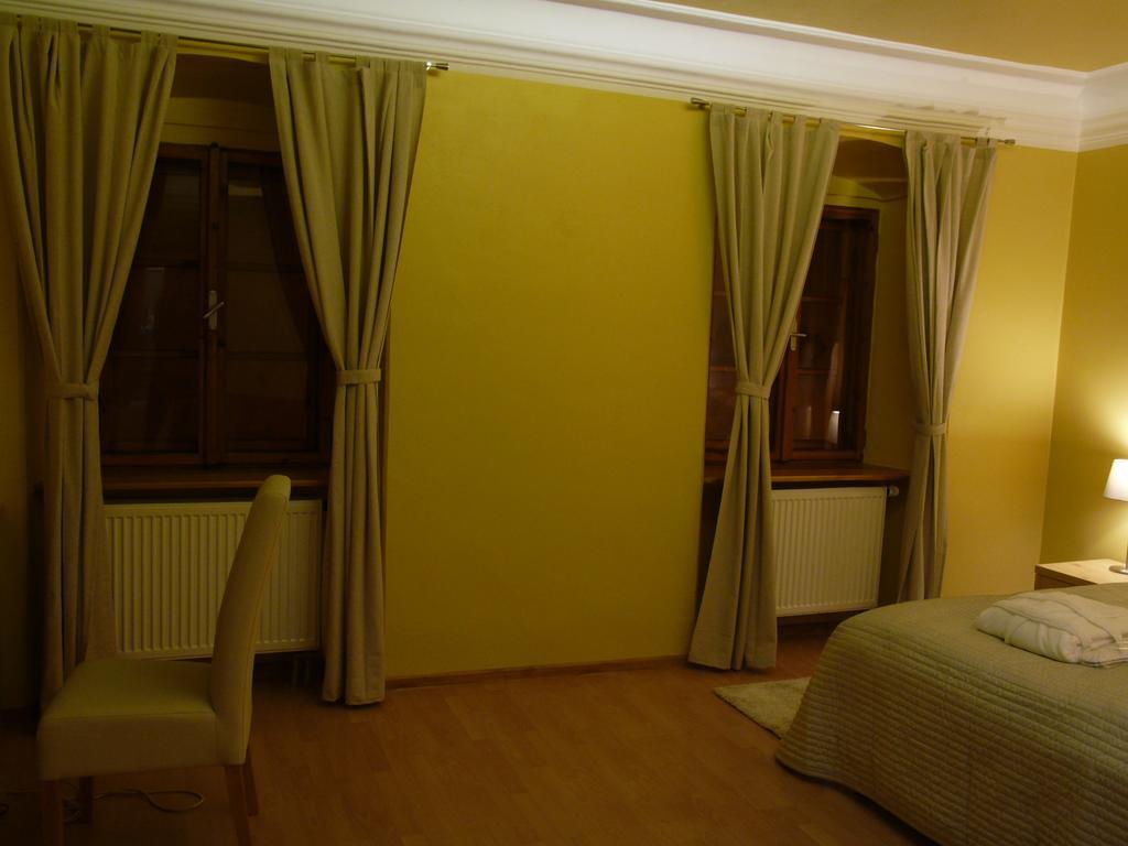 Apartments&Suites Kremnitz Exterior foto